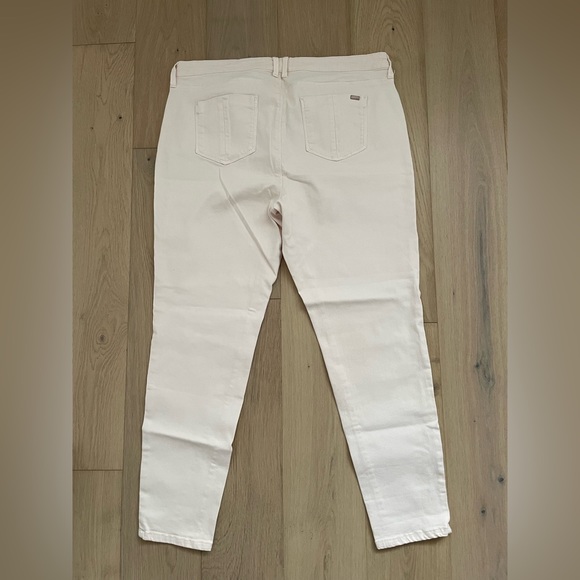 Light Pink super stretchy jeans/Jegging size 18 - Picture 3 of 6